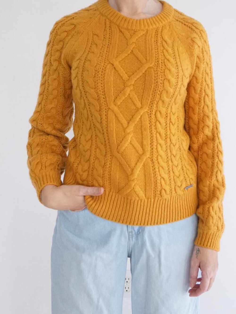 Abercrombie Mustard Cable Knit Cotton Fisherman Crewneck Pullover Sweater XS